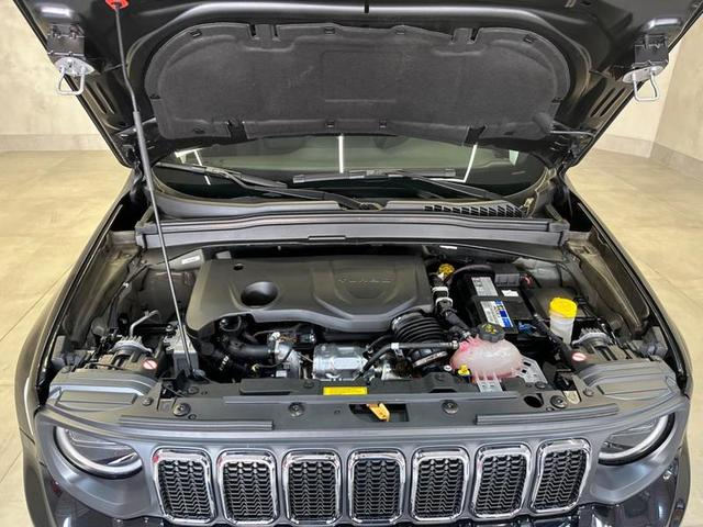 Foto do veículo JEEP RENEGADE  LONGITUDE T270 1.3 TB 4X2 FLEX AUT 2023 25.548 KM 116.900,00