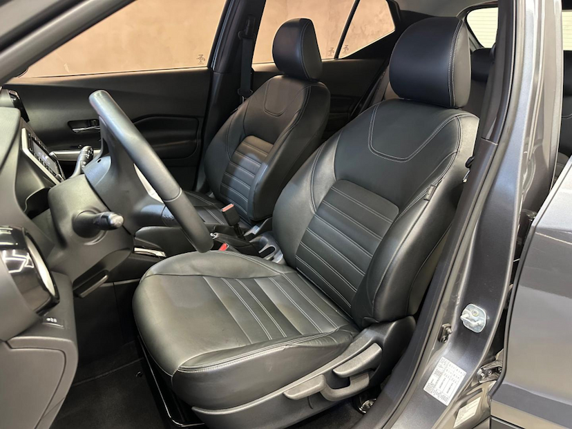 Foto do veículo NISSAN KICKS  SL CVT 2017 73.800 KM 83.900,00