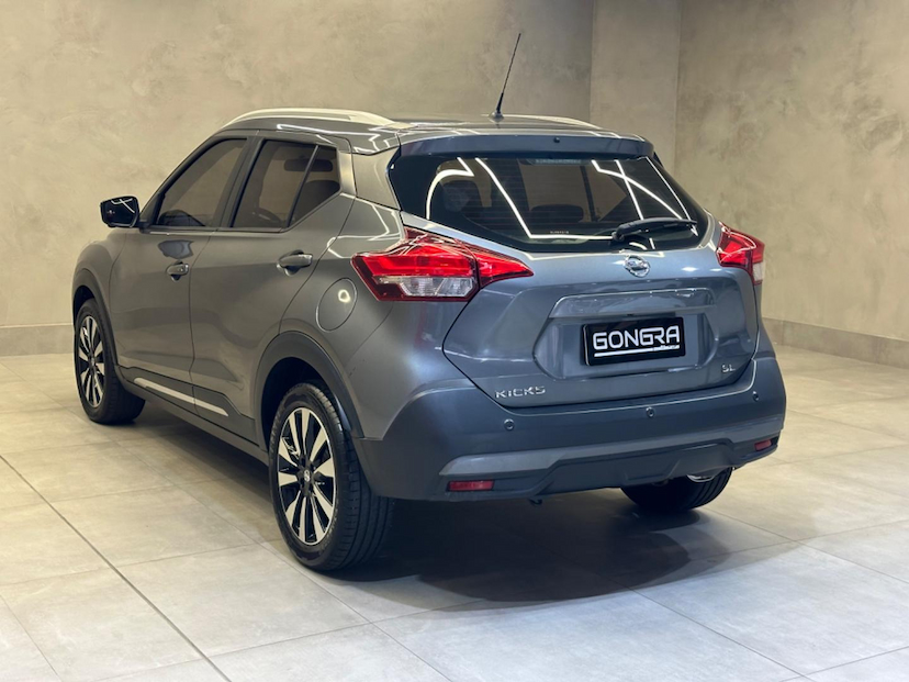 Foto do veículo NISSAN KICKS  SL CVT 2017 73.800 KM 83.900,00