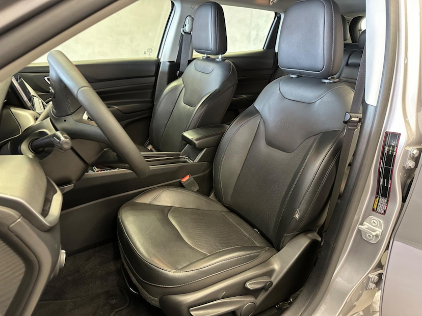 Foto do veículo JEEP COMPASS  LONG TF 2022 39.320 KM 134.900,00