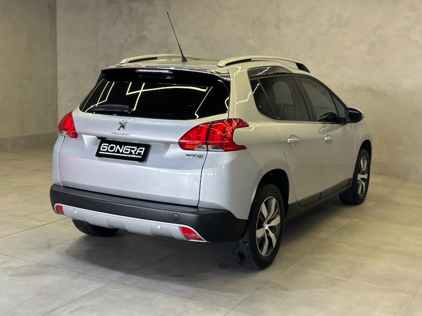 Foto do veículo PEUGEOT 2008  GRIFFE EAT6 2018 36.625 KM 69.900,00