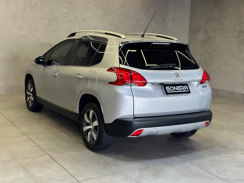 Foto do veículo PEUGEOT 2008  GRIFFE EAT6 2018 36.625 KM 69.900,00