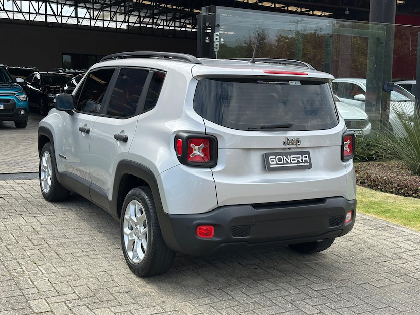 Foto do veículo JEEP RENEGADE  1.8 16V FLEX SPORT 4P AUTOMÁTICO 2018 47.415 KM 74.900,00