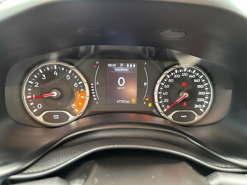 Foto do veículo JEEP RENEGADE  1.8 16V FLEX SPORT 4P AUTOMÁTICO 2018 47.415 KM 74.900,00