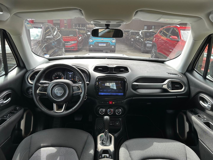Foto do veículo JEEP RENEGADE  1.8 16V FLEX SPORT 4P AUTOMÁTICO 2018 47.415 KM 74.900,00