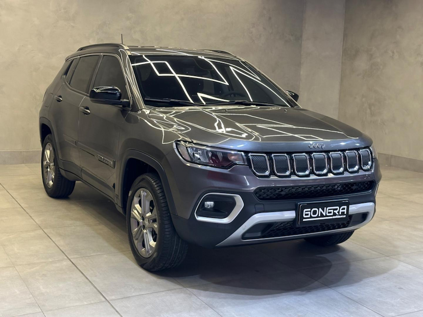 Foto do veículo JEEP COMPASS  LONG TD 2023 8.459 KM 175.900,00