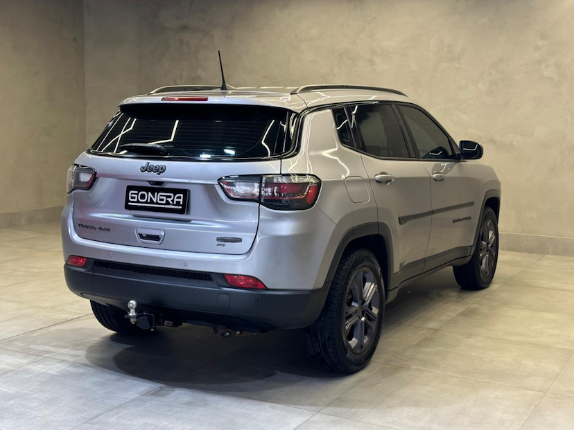 Foto do veículo JEEP COMPASS  LONGITUDE 2.0 4X4 DIES. 16V AUT 2022 43.691 KM 144.900,00