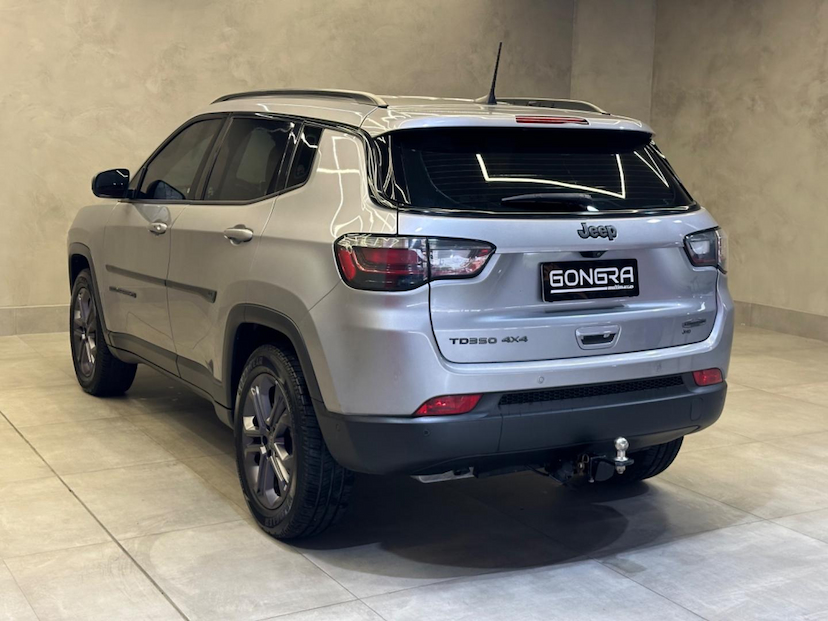 Foto do veículo JEEP COMPASS  LONGITUDE 2.0 4X4 DIES. 16V AUT 2022 43.691 KM 144.900,00
