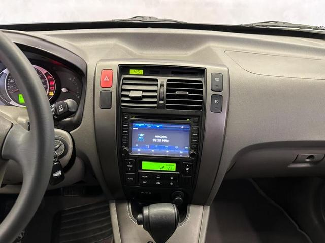 Foto do veículo HYUNDAI TUCSON  2.0 GLS FLEX 4P AUT 2014 157.200 KM 55.900,00