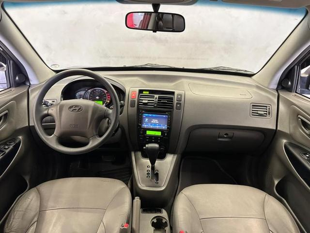 Foto do veículo HYUNDAI TUCSON  2.0 GLS FLEX 4P AUT 2014 157.200 KM 55.900,00