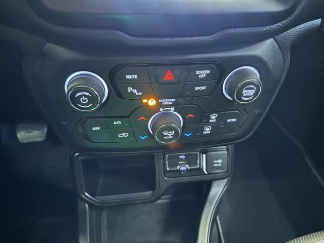Foto do veículo JEEP RENEGADE  LNGTD AT 2020 65.503 KM 82.900,00