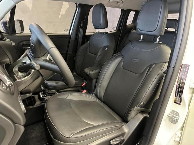 Foto do veículo JEEP RENEGADE  LONGITUDE T270 1.3 TB 4X2 FLEX AUT 2023 5.382 KM 119.900,00
