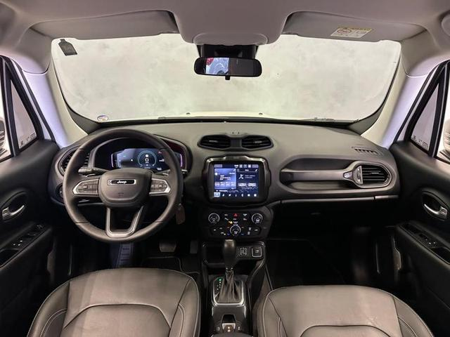 Foto do veículo JEEP RENEGADE  LONGITUDE T270 1.3 TB 4X2 FLEX AUT 2023 5.382 KM 119.900,00