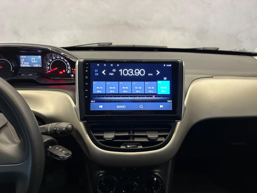Foto do veículo PEUGEOT 2008  ALLURE EAT6 2022 38.571 KM 71.900,00