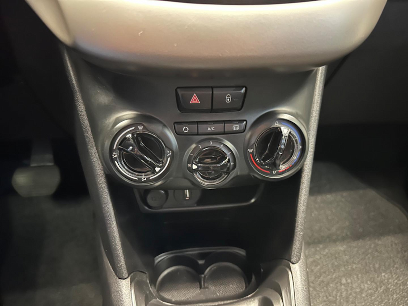 Foto do veículo PEUGEOT 2008  ALLURE EAT6 2022 38.571 KM 71.900,00