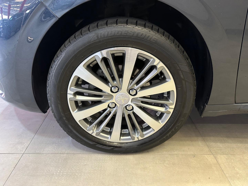 Foto do veículo PEUGEOT 208  GRIFFE AT 2017 59.986 KM 59.900,00