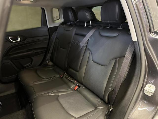 Foto do veículo JEEP COMPASS  LONG TF 2023 13.831 KM 145.900,00
