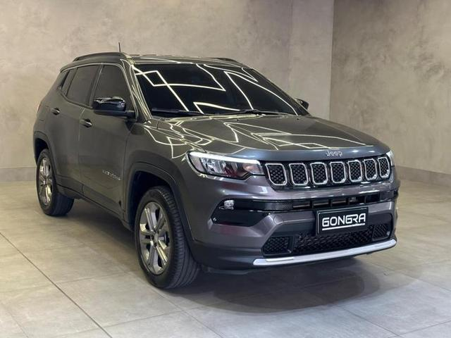 Foto do veículo JEEP COMPASS  LONG TF 2023 13.831 KM 145.900,00