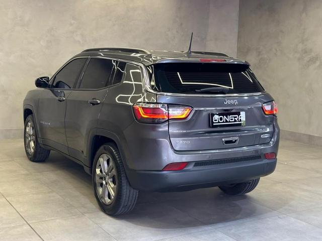 Foto do veículo JEEP COMPASS  LONG TF 2023 13.831 KM 145.900,00