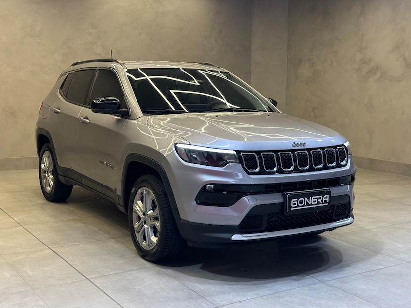 Foto do veículo JEEP COMPASS  LONG TF 2022 24.740 KM 135.900,00