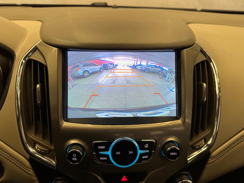 Foto do veículo CHEVROLET CRUZE CHEV  LTZ NB AT 2018 72.105 KM 92.900,00