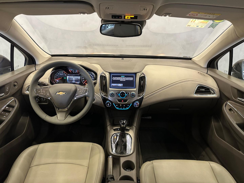 Foto do veículo CHEVROLET CRUZE CHEV  LTZ NB AT 2018 72.105 KM 92.900,00