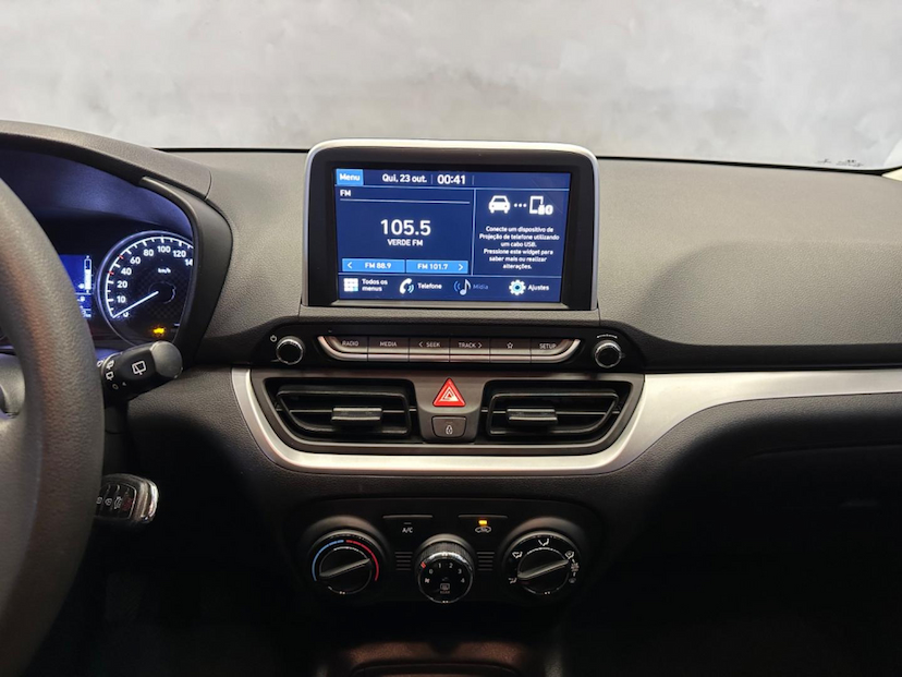 Foto do veículo HYUNDAI HB20  1.0MT VISION BLUEMEDIA 2022 12.611 KM 66.900,00