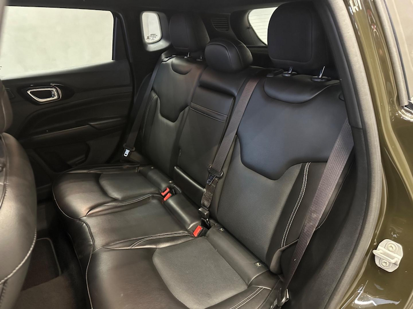 Foto do veículo JEEP COMPASS  LONG TF 2022 13.530 KM 138.900,00