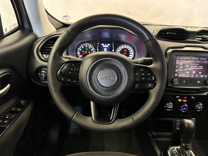 Foto do veículo JEEP RENEGADE  SPORT AT 2021 58.465 KM 84.900,00