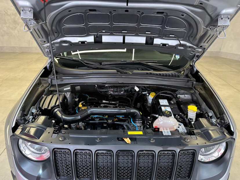 Foto do veículo JEEP RENEGADE  SPORT AT 2021 58.465 KM 84.900,00