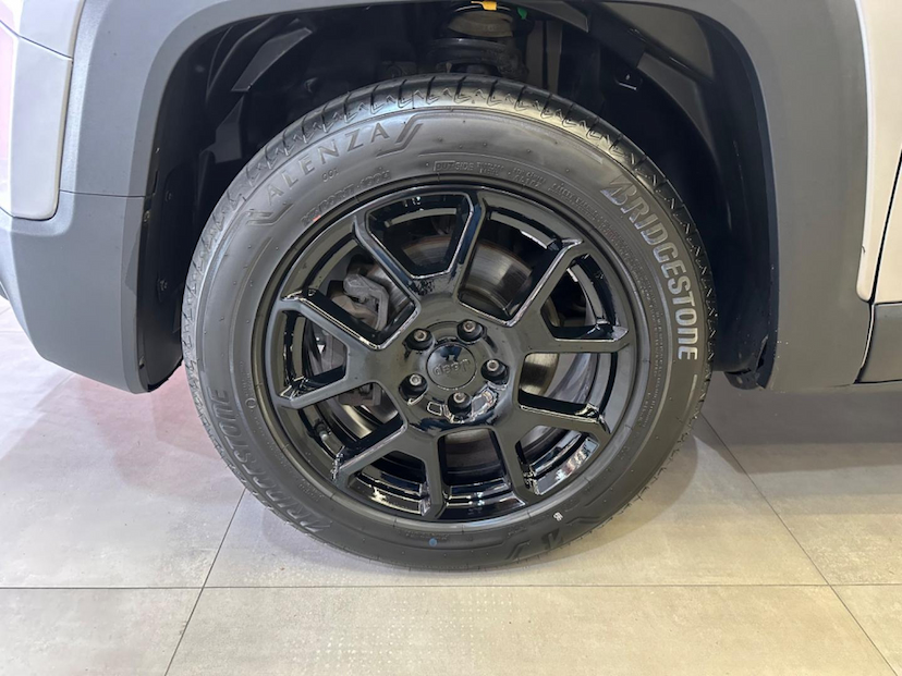 Foto do veículo JEEP RENEGADE  SPORT AT 2021 58.465 KM 84.900,00