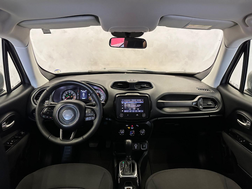 Foto do veículo JEEP RENEGADE  SPORT AT 2021 58.465 KM 84.900,00