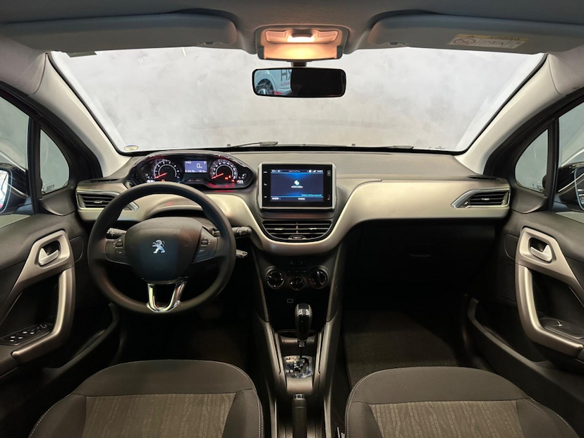 Foto do veículo PEUGEOT 2008  ALLURE PACK 1.6 FLEX 16V AUT 2024 10.260 KM 94.900,00