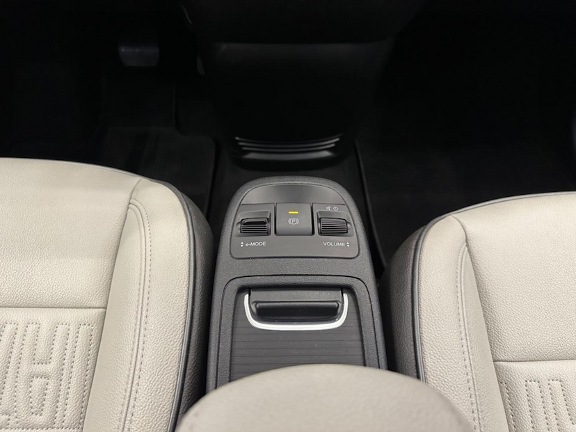 Foto do veículo FIAT 500 E ICON 2022 4.128 KM 129.900,00