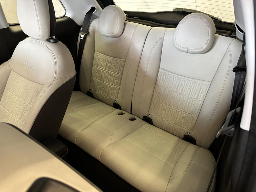 Foto do veículo FIAT 500 E ICON 2022 4.128 KM 129.900,00