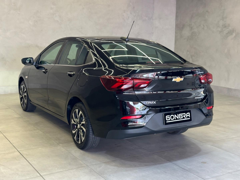 Foto do veículo CHEVROLET ONIX  PLUS 10TAT PR2 2023 17.657 KM 95.900,00