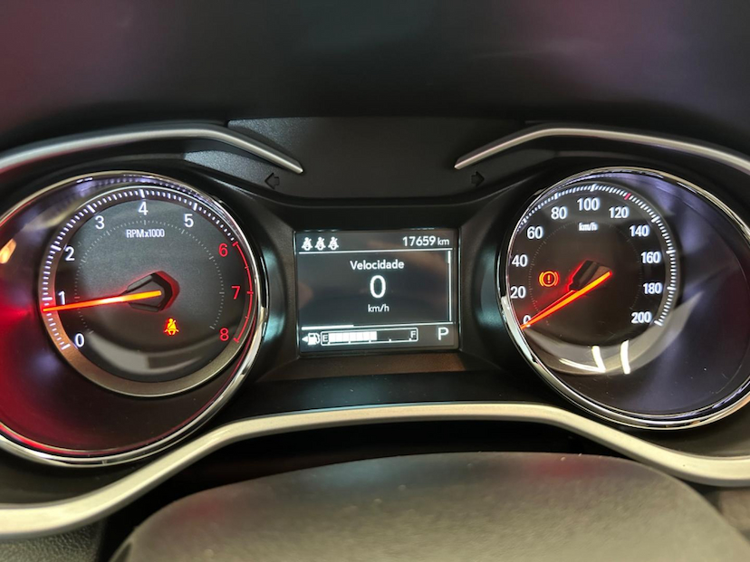 Foto do veículo CHEVROLET ONIX  PLUS 10TAT PR2 2023 17.657 KM 95.900,00