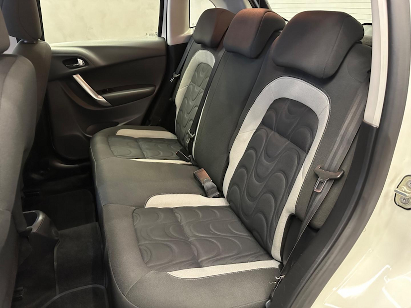 Foto do veículo CITROËN C3  90M TENDANCE 2015 115.380 KM 41.900,00