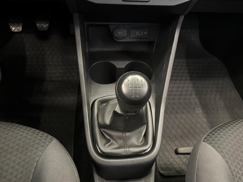 Foto do veículo VOLKSWAGEN SAVEIRO  CS RB MPI 2023 32.309 KM 74.900,00