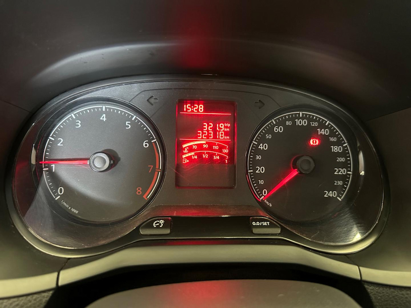 Foto do veículo VOLKSWAGEN SAVEIRO  CS RB MPI 2023 32.309 KM 74.900,00
