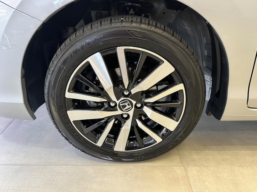 Foto do veículo HONDA CITY  HATCHBACK TOURING 1.5 FLEX 16V AUT 2024 13.312 KM 128.900,00