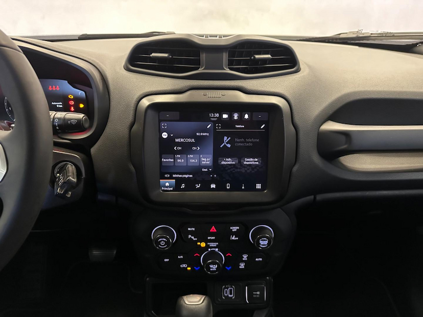 Foto do veículo JEEP RENEGADE  LONGITUDE T270 1.3 TB 4X2 FLEX AUT 2024 32.848 KM 114.900,00