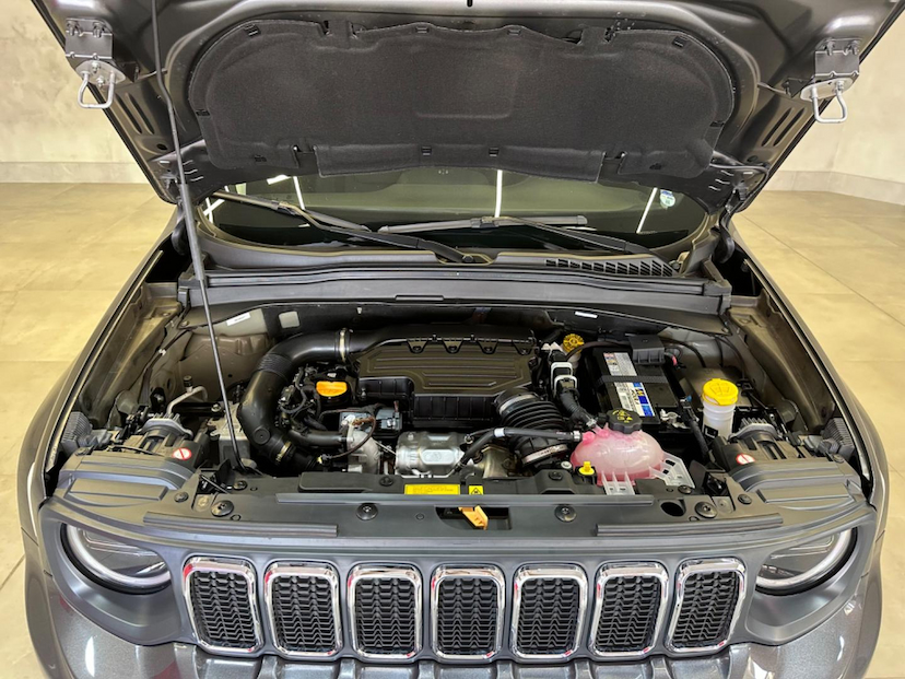 Foto do veículo JEEP RENEGADE  LONGITUDE T270 1.3 TB 4X2 FLEX AUT 2024 32.848 KM 114.900,00