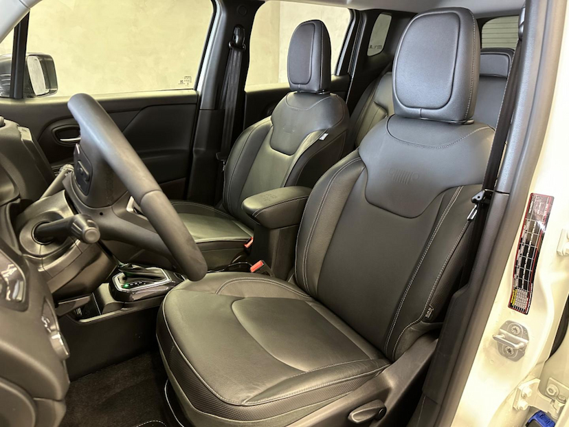 Foto do veículo JEEP RENEGADE  LGTD T270 2024 14.851 KM 125.900,00