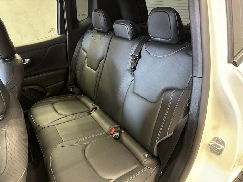 Foto do veículo JEEP RENEGADE  LGTD T270 2024 14.851 KM 125.900,00