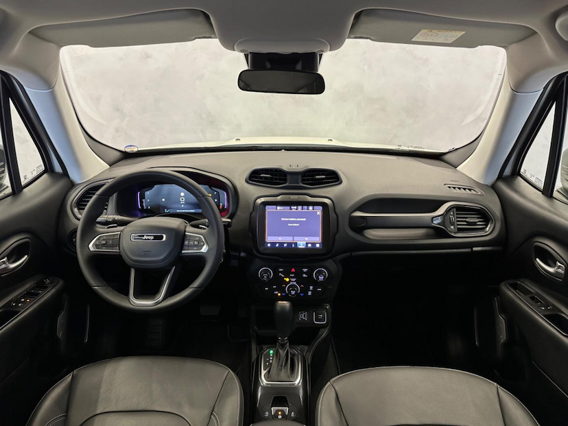 Foto do veículo JEEP RENEGADE  LGTD T270 2024 14.851 KM 125.900,00
