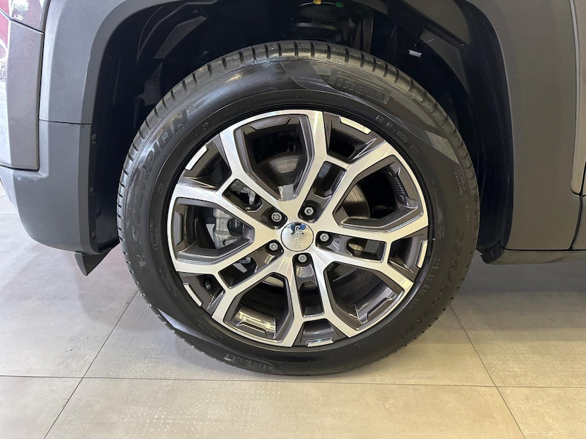 Foto do veículo JEEP RENEGADE  LONGITUDE T270 1.3 TB 4X2 FLEX AUT 2024 13.929 KM 132.900,00
