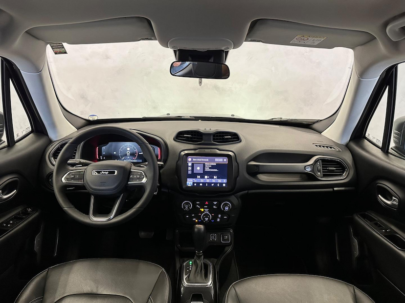 Foto do veículo JEEP RENEGADE  LONGITUDE T270 1.3 TB 4X2 FLEX AUT 2024 13.929 KM 132.900,00