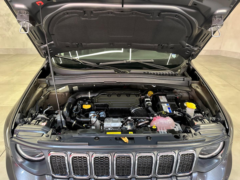 Foto do veículo JEEP RENEGADE  LONGITUDE T270 1.3 TB 4X2 FLEX AUT 2024 13.552 KM 132.900,00
