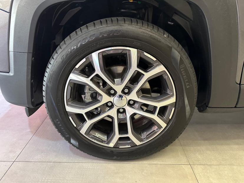 Foto do veículo JEEP RENEGADE  LONGITUDE T270 1.3 TB 4X2 FLEX AUT 2024 13.552 KM 132.900,00